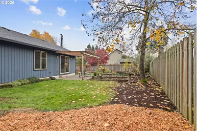 8200 SW Piute Ct, Tualatin, OR 97062 - Photo 44