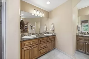 28185 SW Herd Ln, Hillsboro, OR 97123 - Photo 24