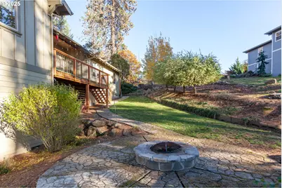 1241 Fruit Valley Ln, White Salmon, WA 98672 - Photo 10