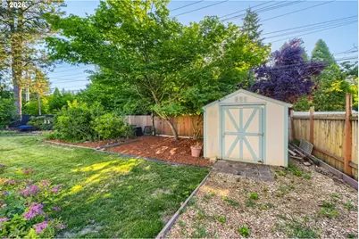 14 SE 199th Ave, Portland, OR 97233 - Photo 28