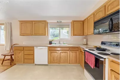 14 SE 199th Ave, Portland, OR 97233 - Photo 12