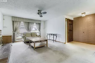 735 SE Hale Pl, Gresham, OR 97080 - Photo 4