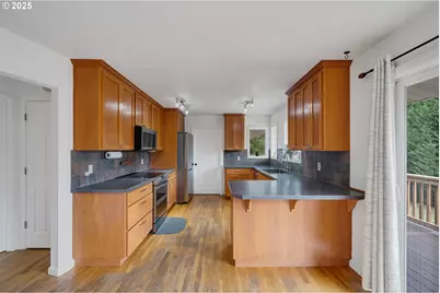 33281 Kammeyer Rd, Scappoose, OR 97056 - Photo 12