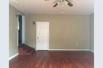 12025 SW 9th St, Beaverton, OR 97005 - Photo 12