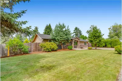 15969 SE Lark Ave, Milwaukie, OR 97267 - Photo 2