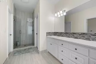 10520 SE Isaac Dr, Happy Valley, OR 97086 - Photo 22
