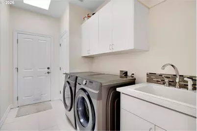 10520 SE Isaac Dr, Happy Valley, OR 97086 - Photo 16