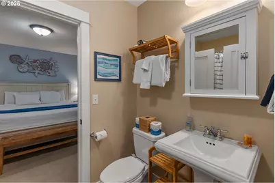 81 Compass St, Pacific Beach, WA 98571 - Photo 26