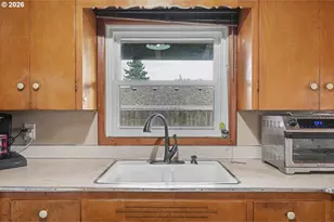 404 36th Ave NE, Salem, OR 97301 - Photo 12
