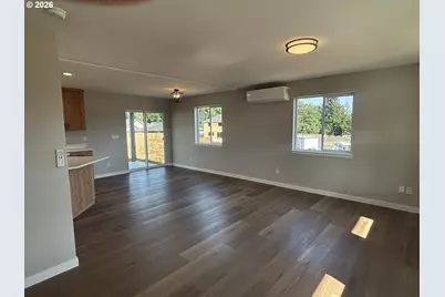 1001 NW Kindness Ct, Willamina, OR 97396 - Photo 4