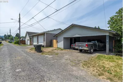 360 24th Ave, Longview, WA 98632 - Photo 34