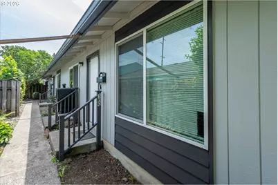 360 24th Ave, Longview, WA 98632 - Photo 4