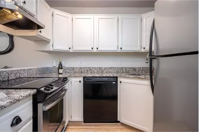 2825 NW Upshur St #D, Portland, OR 97210 - Photo 16