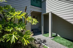 2825 NW Upshur St, Portland, OR 97210 - Photo 2