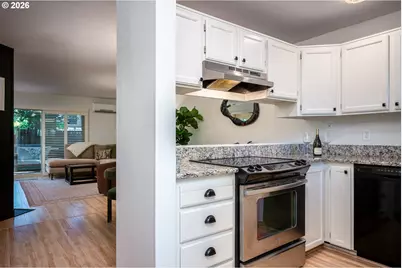 2825 NW Upshur St #D, Portland, OR 97210 - Photo 14