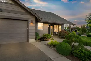 142 NW Cyn Crk Dr, McMinnville, OR 97128 - Photo 1