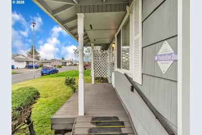 1749 Thompson Rd, Woodburn, OR 97071 - Photo 8