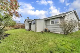 1749 Thompson Rd, Woodburn, OR 97071 - Photo 32