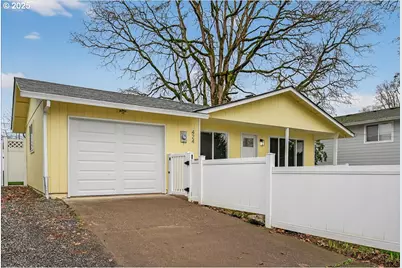 424 S 9th St, Saint Helens, OR 97051 - Photo 2