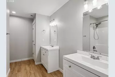 2421 NE 54th St, Vancouver, WA 98663 - Photo 18