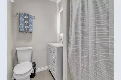 4201 Wadsworth Ln, Salem, OR 97317 - Photo 18