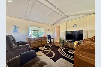 15765 Highway 101 #9, Brookings, OR 97415 - Photo 10