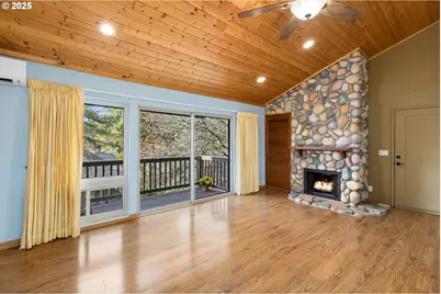 7734 SW Barnes Rd #A, Portland, OR 97225 - Photo 10