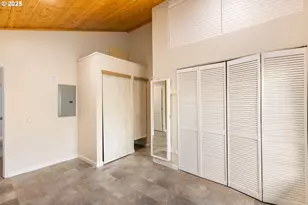 7734 SW Barnes Rd, Portland, OR 97225 - Photo 20