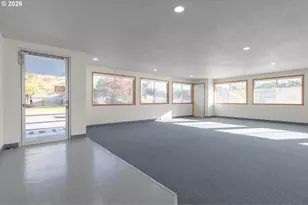 32 Marion Ln, Eugene, OR 97404 - Photo 4
