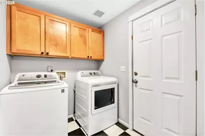 41 Sandalwood Loop, Creswell, OR 97426 - Photo 16