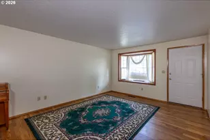 1487 Walton Way, Woodburn, OR 97071 - Photo 16