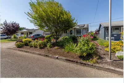 1487 Walton Way, Woodburn, OR 97071 - Photo 4