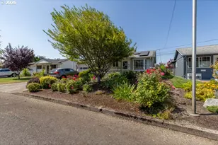 1487 Walton Way, Woodburn, OR 97071 - Photo 4