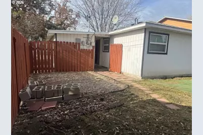 2330 9th St, Baker City, OR 97814 - Photo 6