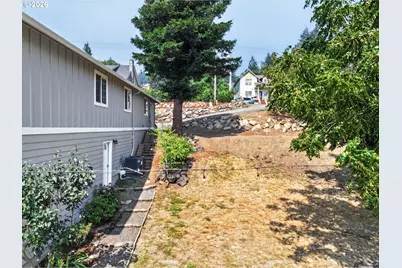 438 NW Roselawn St, Stevenson, WA 98648 - Photo 42