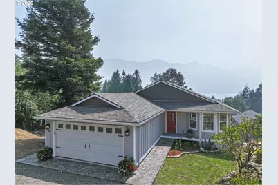 438 NW Roselawn St, Stevenson, WA 98648 - Photo 1
