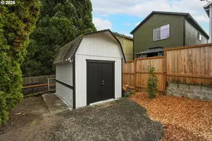 19080 SW Brooklawn Pl, Beaverton, OR 97003 - Photo 44