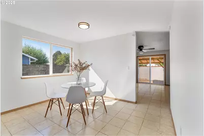 3196 Midway Rd, Hood River, OR 97031 - Photo 10