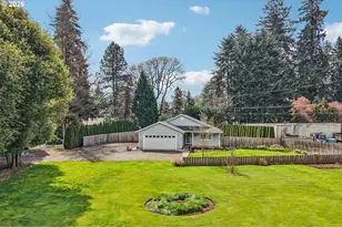 34054 E Columbia Ave, Scappoose, OR 97056 - Photo 32