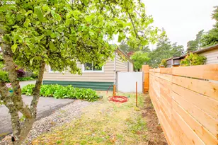 1431 Maple St, Florence, OR 97439 - Photo 42