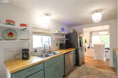 1431 Maple St, Florence, OR 97439 - Photo 14