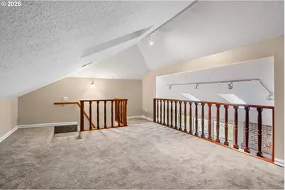 994 NW Wallula Ave, Gresham, OR 97030 - Photo 6