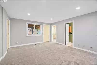 994 NW Wallula Ave, Gresham, OR 97030 - Photo 16