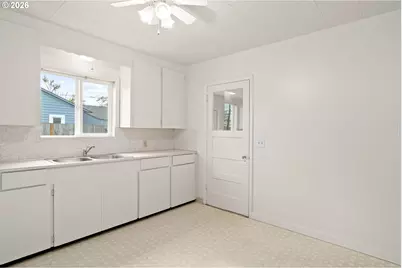 220 NW Lincoln St, Sheridan, OR 97378 - Photo 12