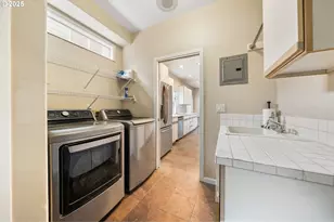 6636 S Virginia Ave, Portland, OR 97239 - Photo 10