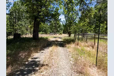 5201 Lake Shore Dr, Selma, OR 97538 - Photo 34