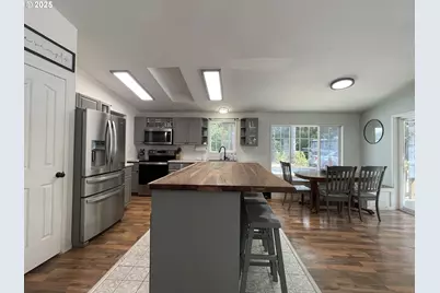 56129 Tom Smith Rd, Bandon, OR 97411 - Photo 4