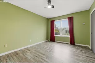 536 NE Going St, Portland, OR 97211 - Photo 20