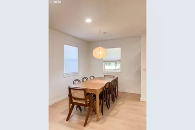 10027 SE Knight St, Portland, OR 97266 - Photo 8