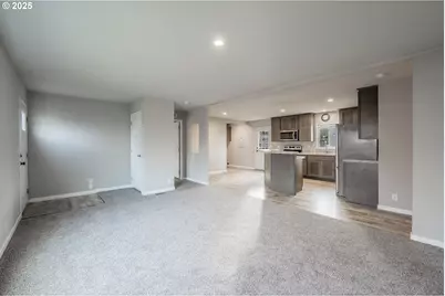 2560 Brown Rd, Salem, OR 97305 - Photo 4